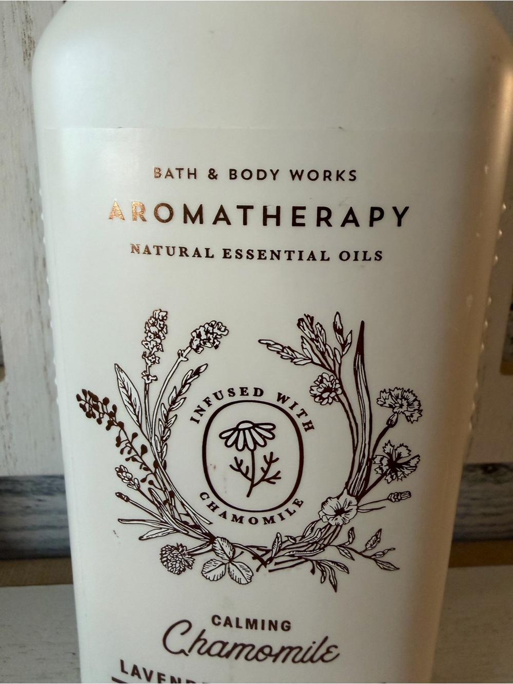 Bath & Body Works Aromatherapy CALMING CHAMOMILE Lavender Body Lotion 6.5oz NEW - Picture 2 of 7